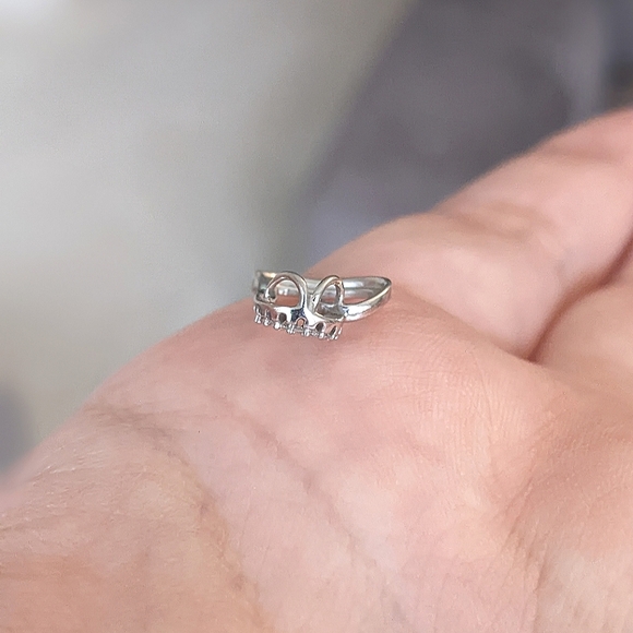 10K solid white gold diamond small heart pendant - Picture 6 of 10